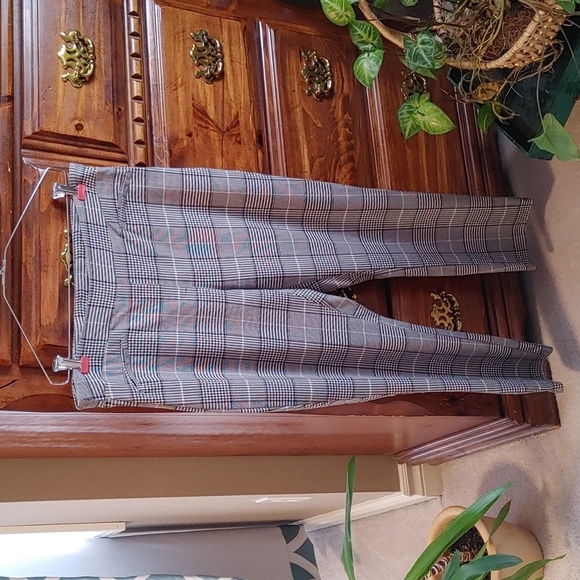 🇨🇦 Lily Morgan Women's Plaid Stretch Pant - Picture 1 of 7